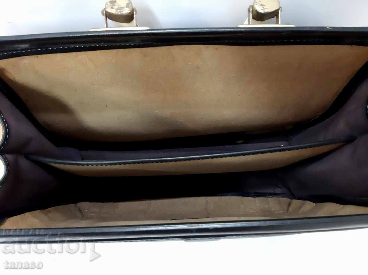 Оригинална докторска чанта от 50-те години като нова - 6