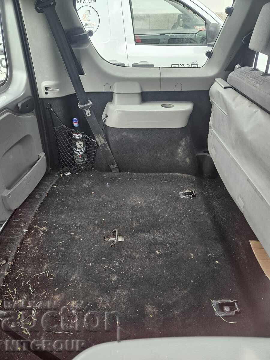 Delivery of Dacia Logan, 1.5 diesel