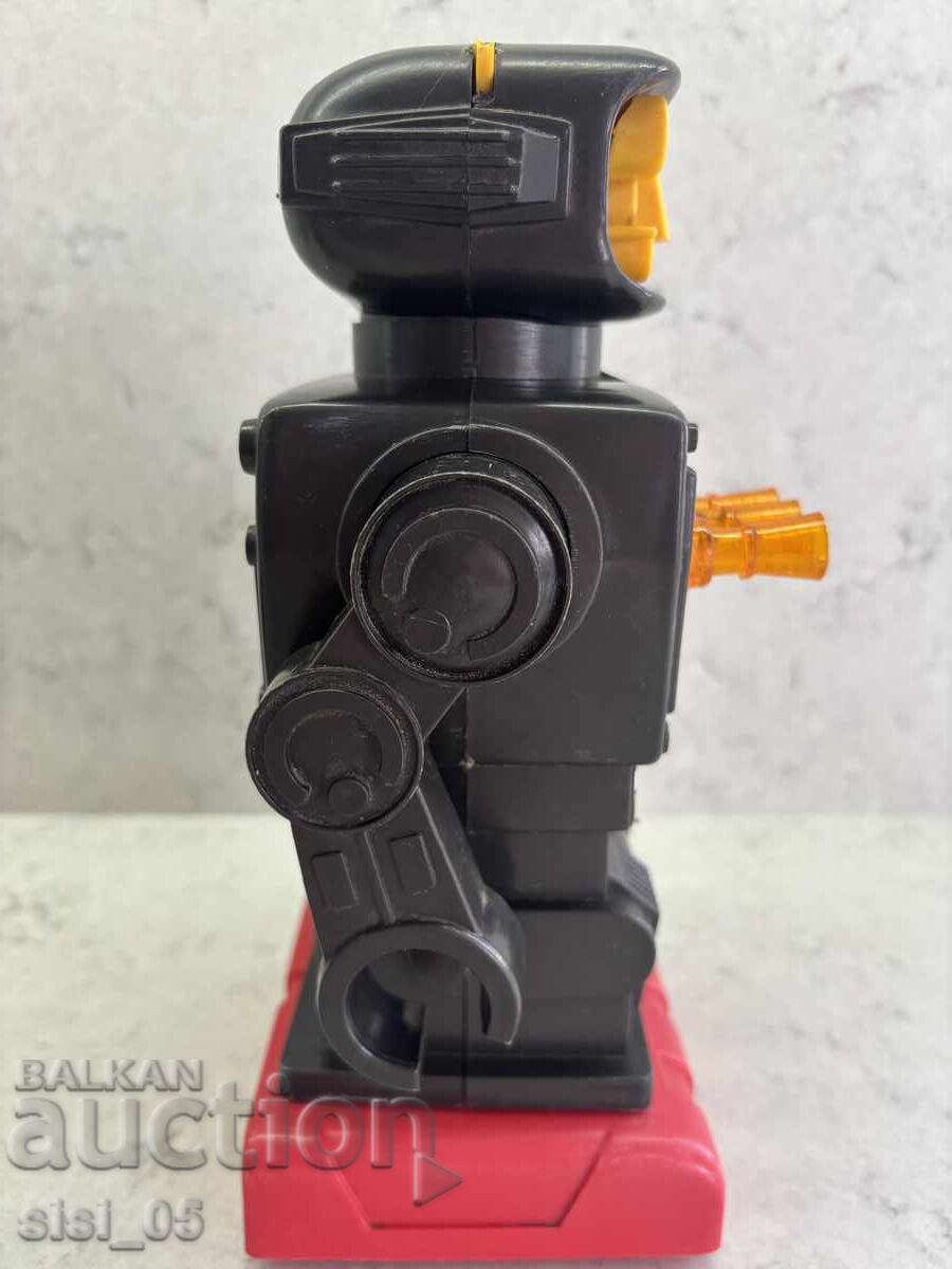 Licitație Jucărie robot din plastic pentru copii