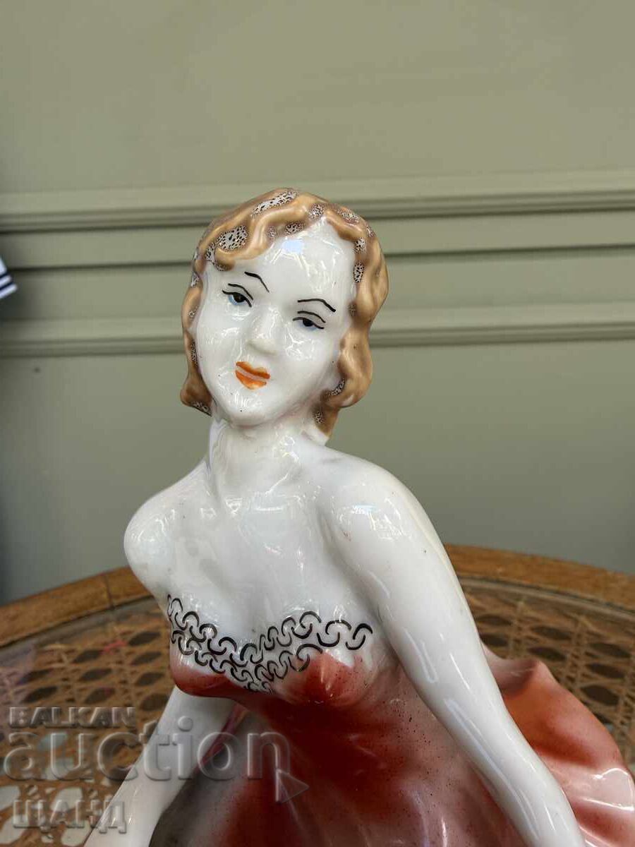 Figurină veche bulgărească din porțelan Femeie Marilyn SIP - 6 Figurină veche bulgărească din porțelan Femeie Marilyn SIP - 6