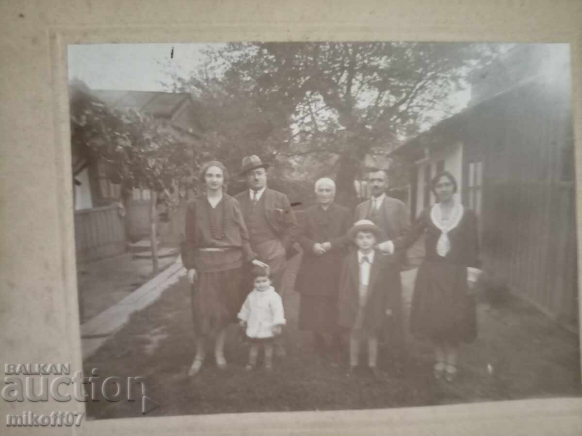 Снимка картон фотография семейство Евреи с цена € 20.00 | 39.12 лв.