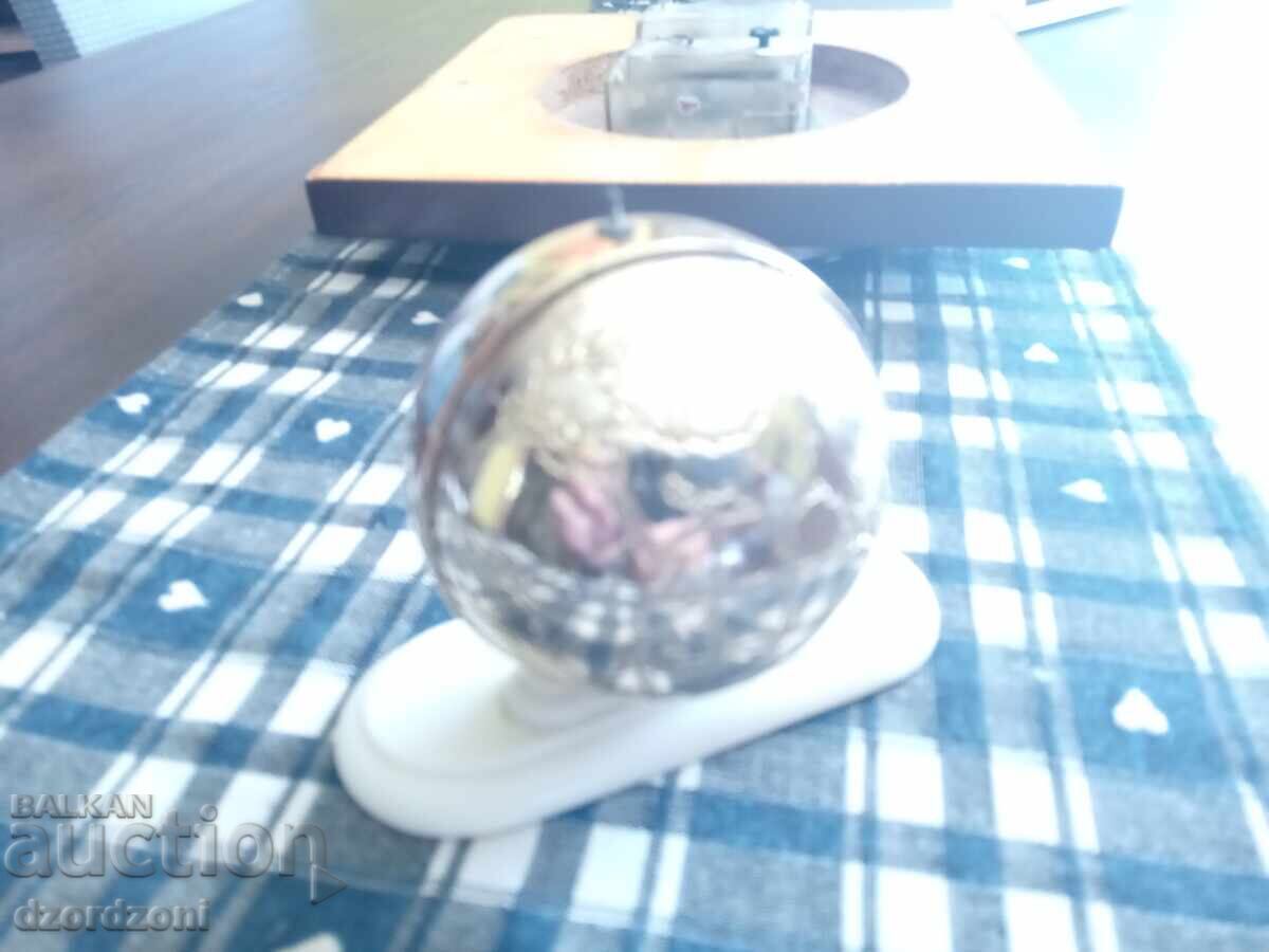 Ceas de masă Slava Globus cu preț € 0.01 | 0.02 BGN Ceas de masă Slava Globus cu preț € 0.01 | 0.02 BGN