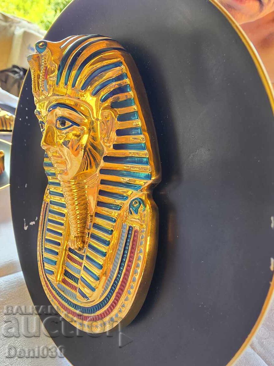 Auction  Collector's plate