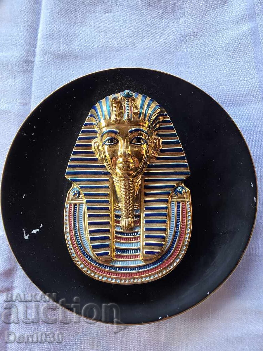 Collector's plate