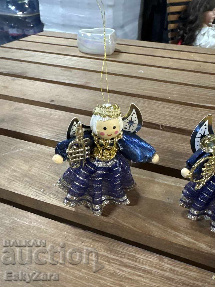 Angels with price € 5.00 | 9.78 BGN