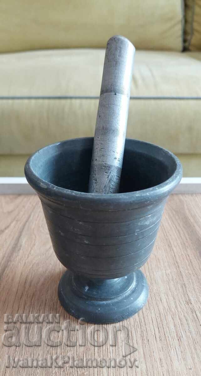 Mojar cu pistil pentru cunoscători