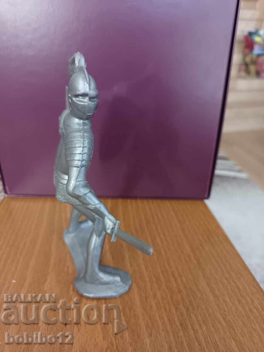 Ретро пластмасова фигурка на рицар