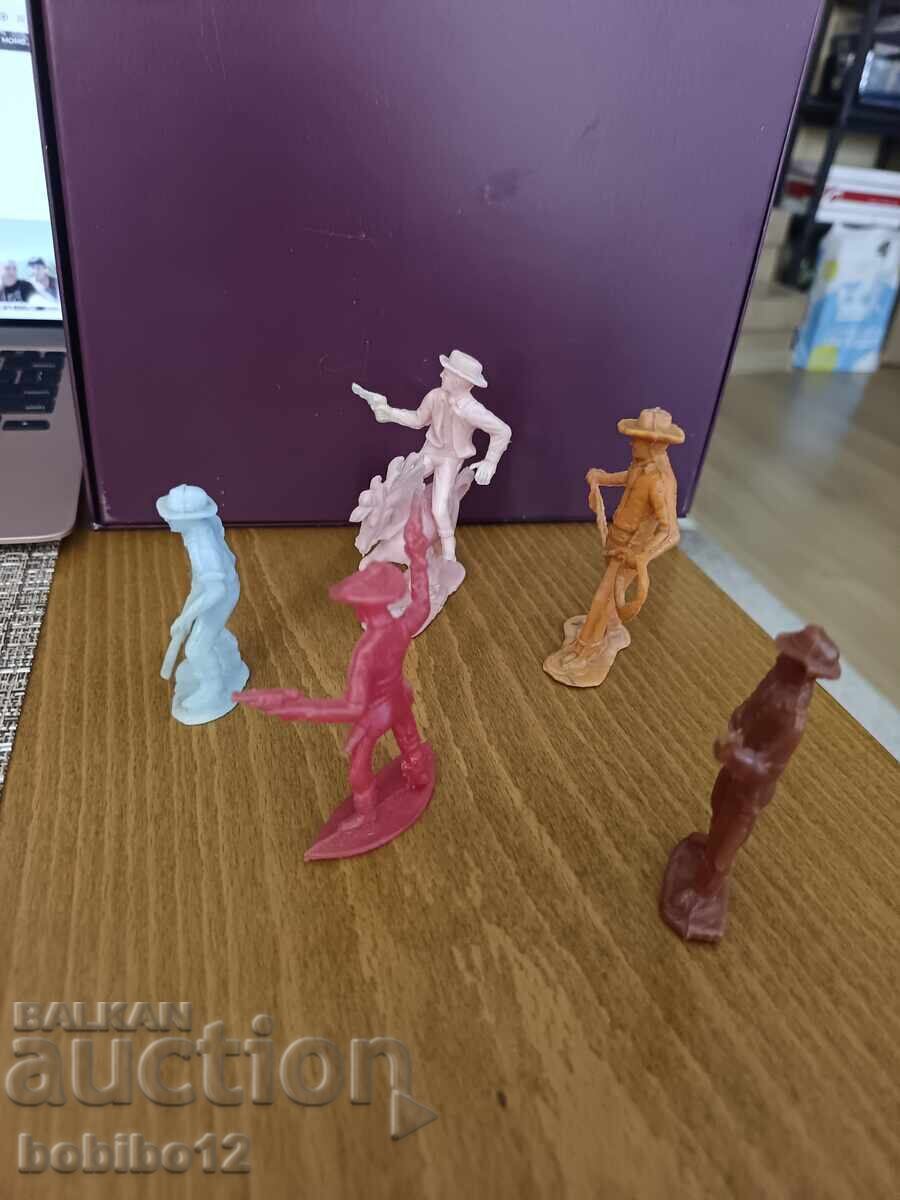 Delivery of Lot of 5 original retro plastic "Cowboy" figures