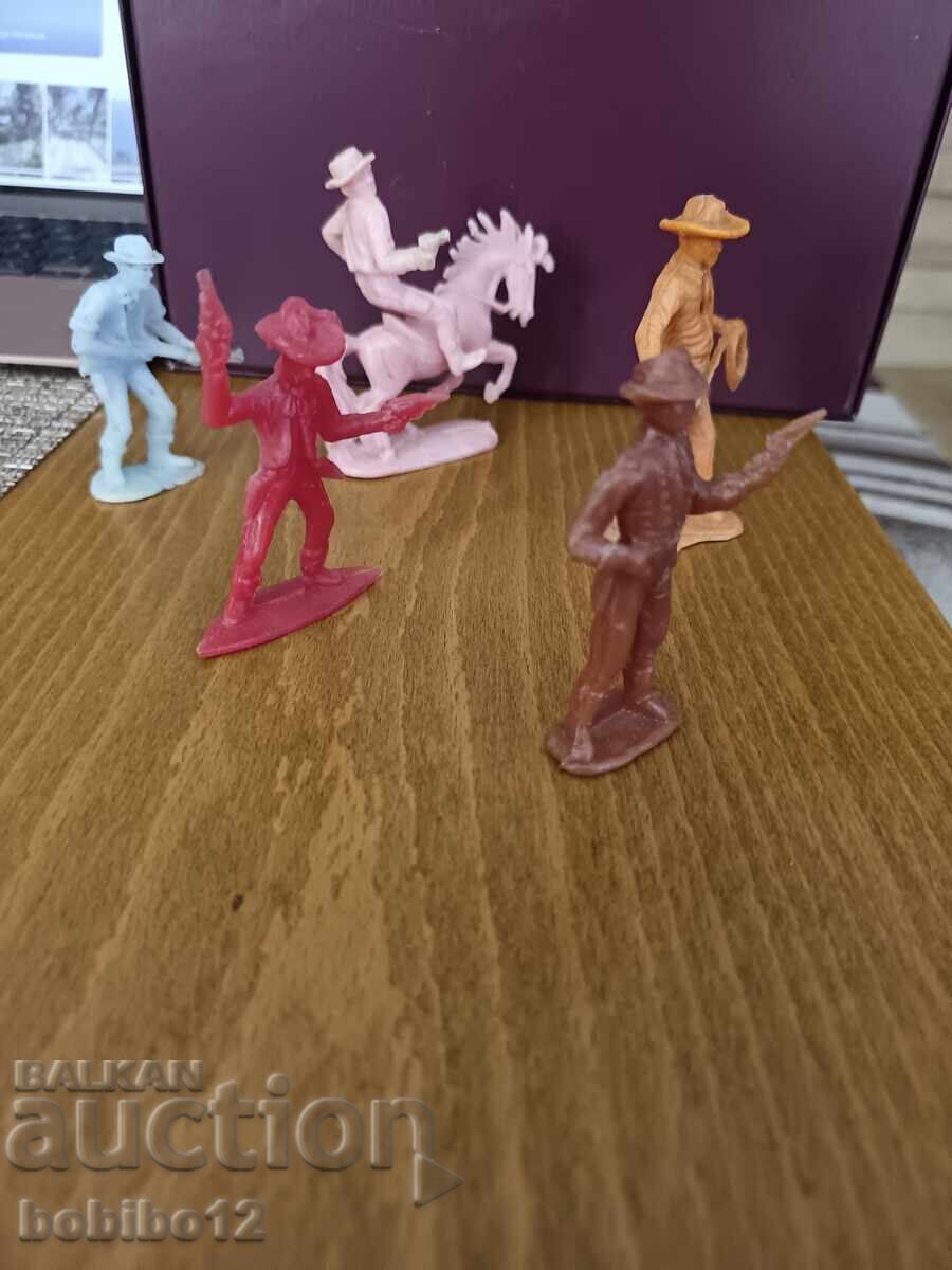 Lot of 5 original retro plastic "Cowboy" figures - 6