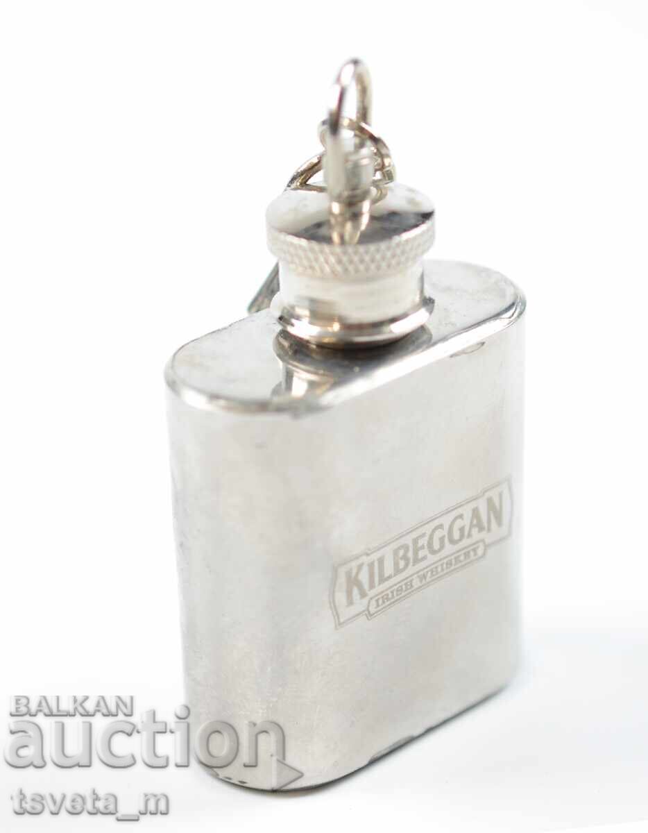 Ploscă metalică de buzunar - 1 OZ / 30 ml - breloc cu preț € 3.00 | 5.87 BGN