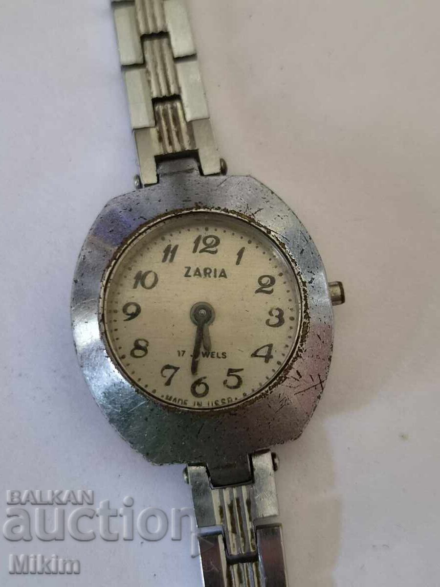 Часовник Zaria 4