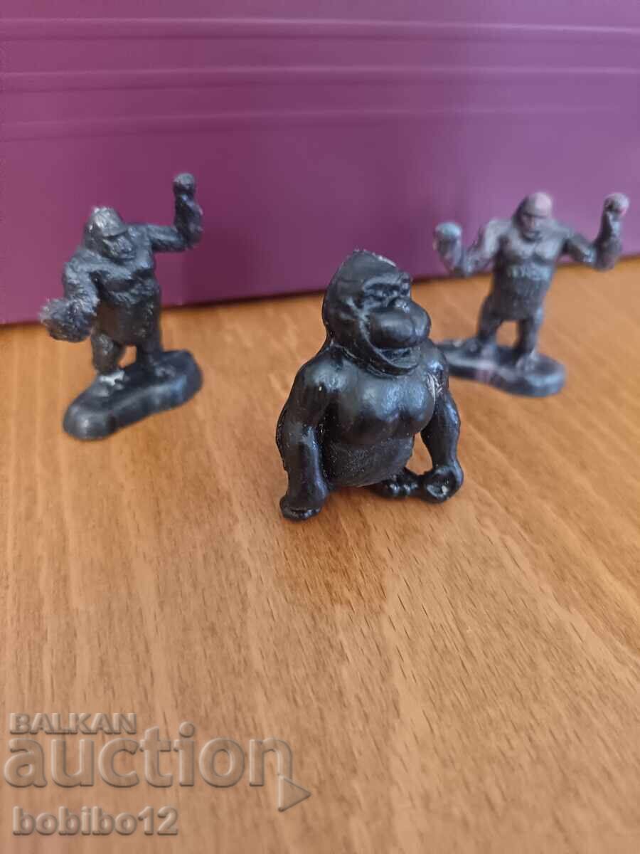 Auction  Retro collectible Gorilla / King Kong figures (3 pieces) – V