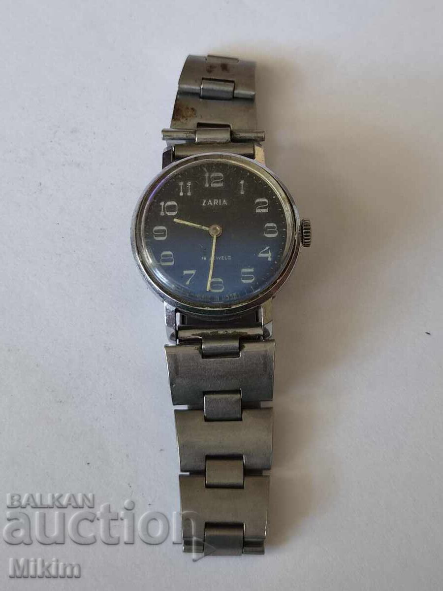 Часовник Zaria 6 с цена € 0.01 | 0.02 лв.