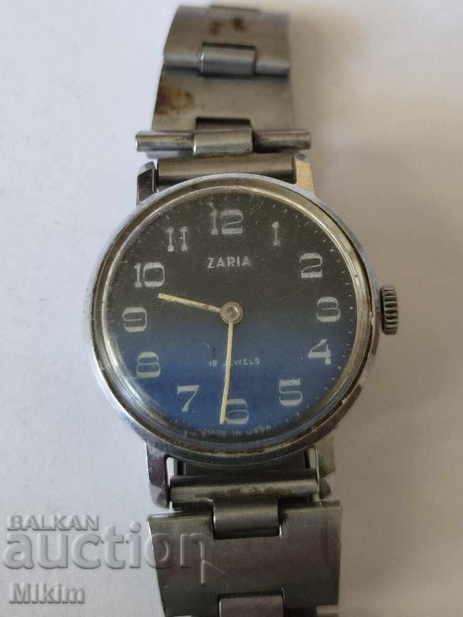 Часовник Zaria 6