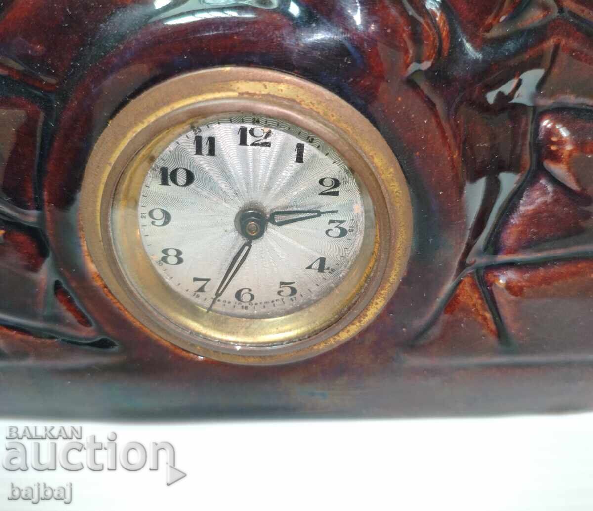 Παλιό κεραμικό ρολόι, λειτουργικό με τιμή € 35.00 | 68.45 BGN