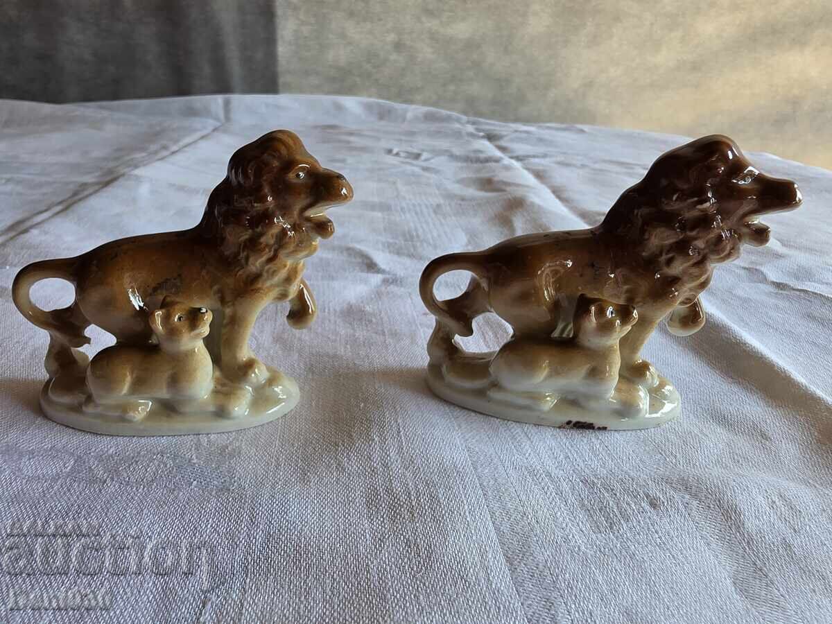 Porcelain figurines Porcelain figurines