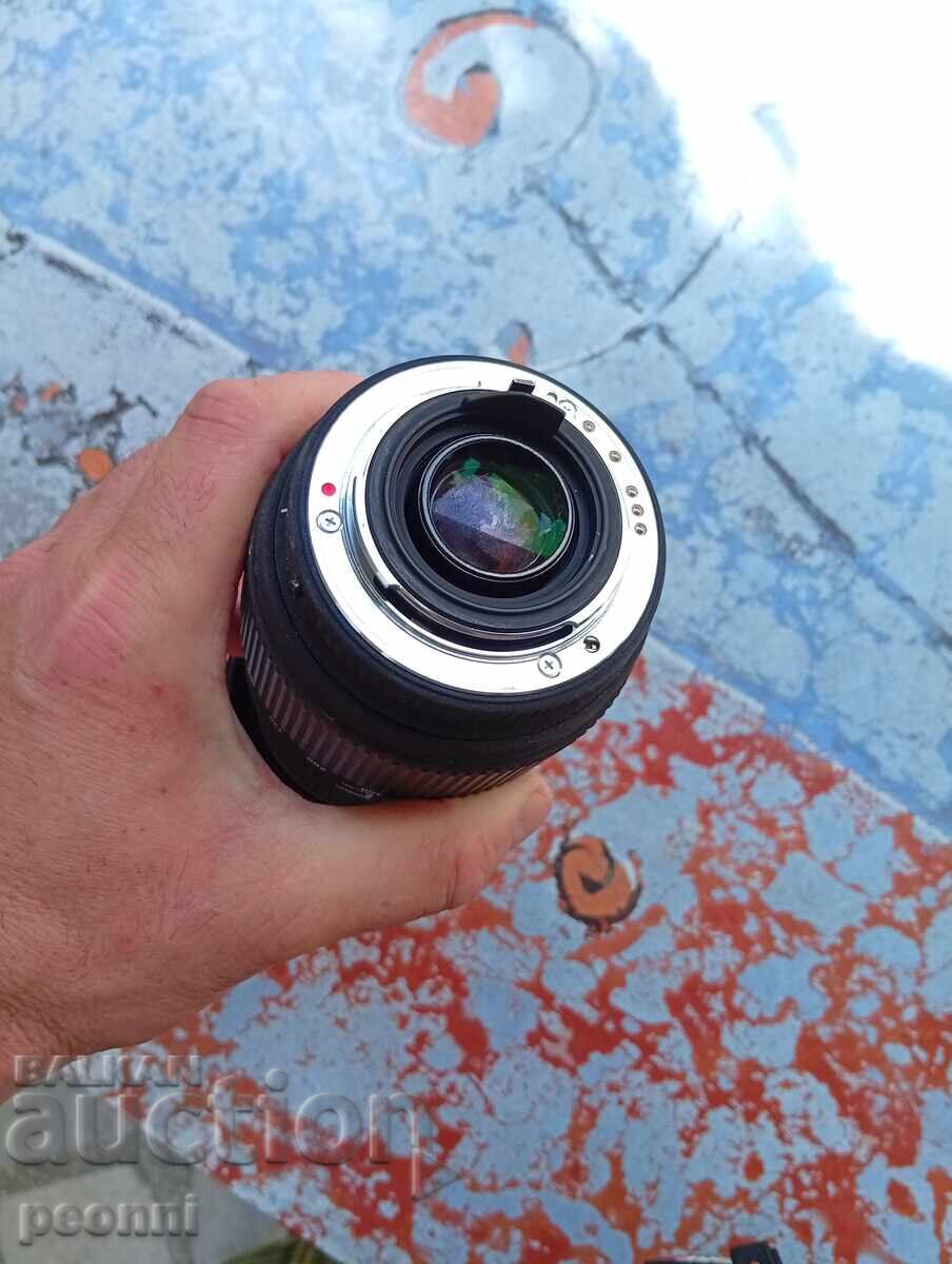 Обектив Sigma Apo DG с цена € 80.00 | 156.47 лв.
