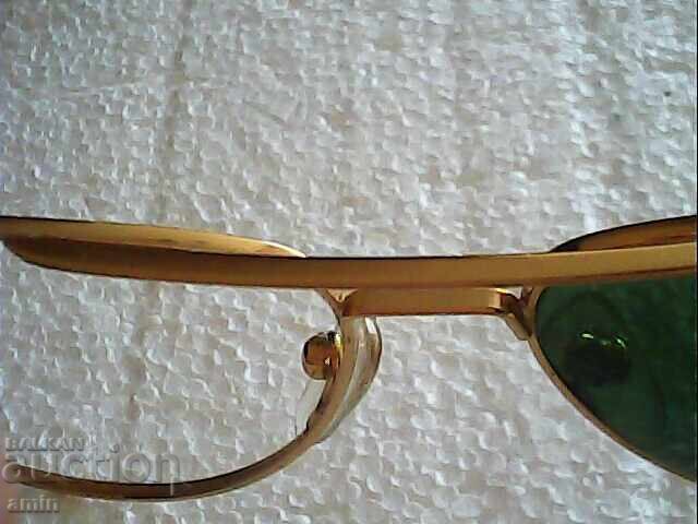 Auction  Branded gold-plated frame U4LIA LUOVRE
