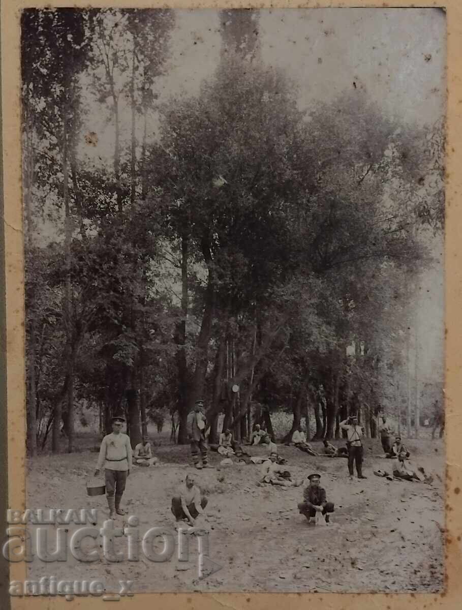 Fotografie militară veche de mari dimensiuni - pe front - carton gros cu preț € 25.00 | 48.90 BGN
