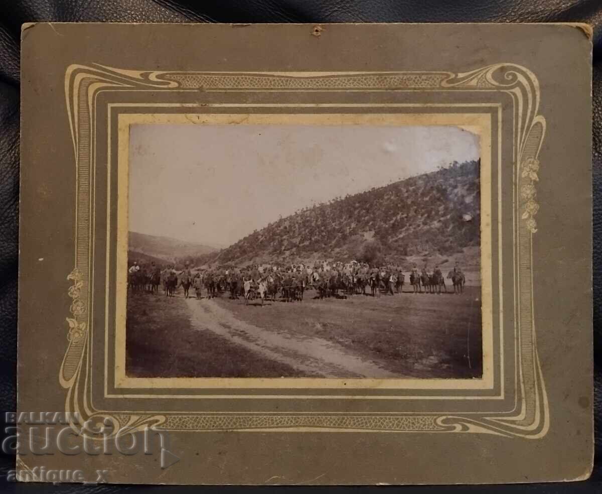 Стара голяма военна фотография - кавалеристи - дебел картон