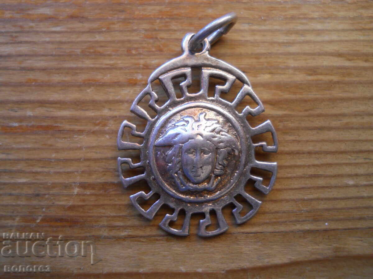 Versace "Medusa" Silver Pendant Versace "Medusa" Silver Pendant
