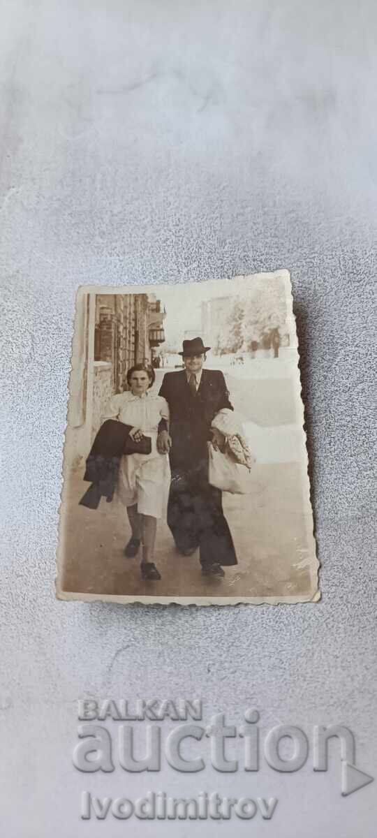 Fotografie Sofia Bărbat și femeie la plimbare