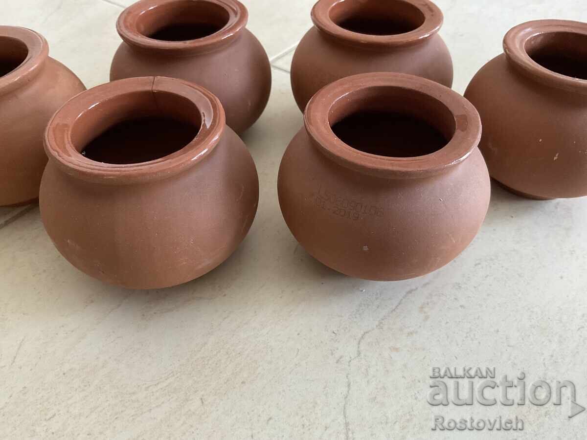Керамични саксии, ръчно изработени (6 броя). с цена € 10.99 | 21.49 лв.