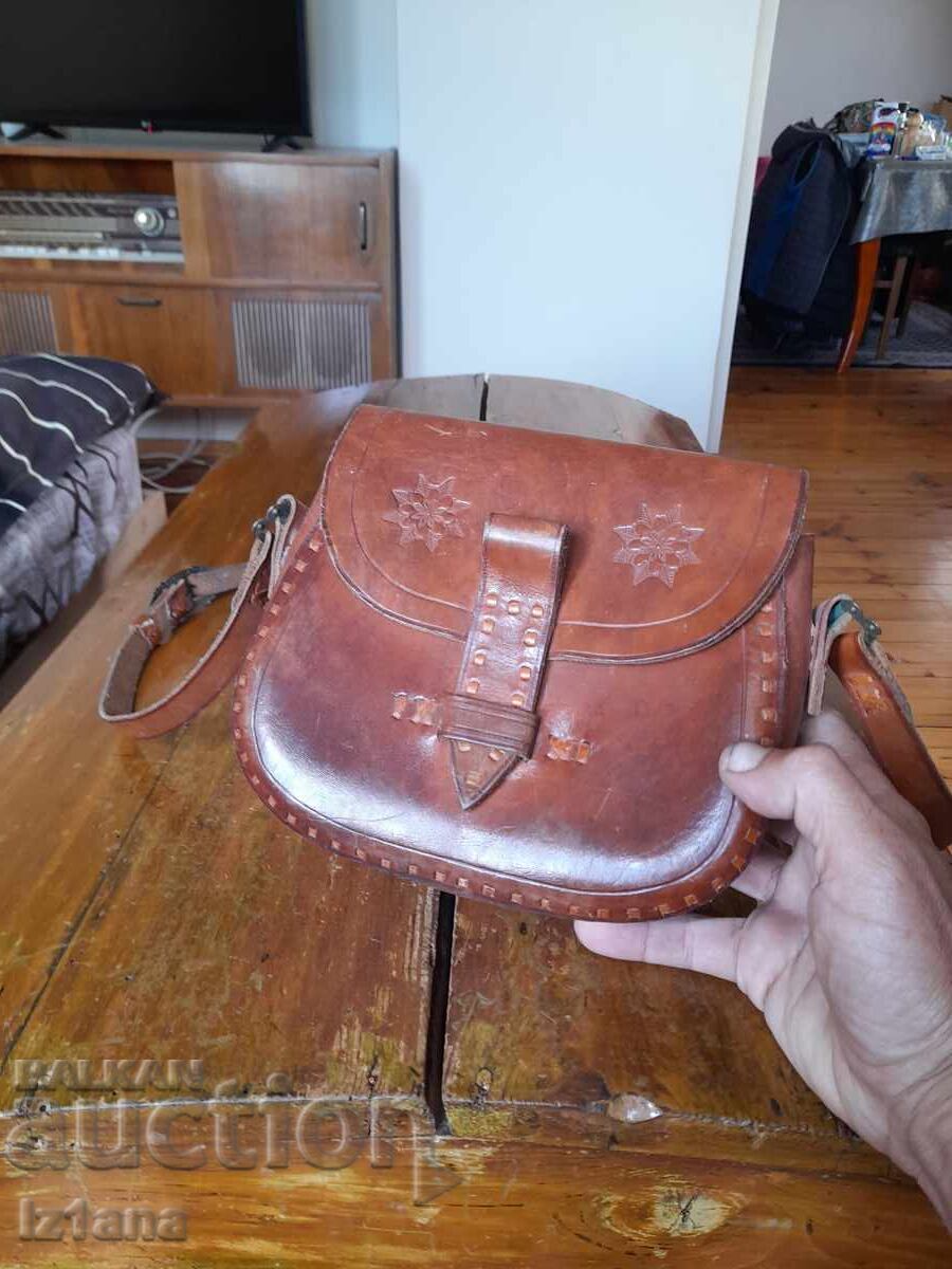 Δημοπρασία Γυναικεία δερμάτινη τσάντα