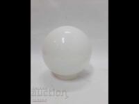 Ретро стъклен абажур – бял глобус – 14 × 16 см – 540 g