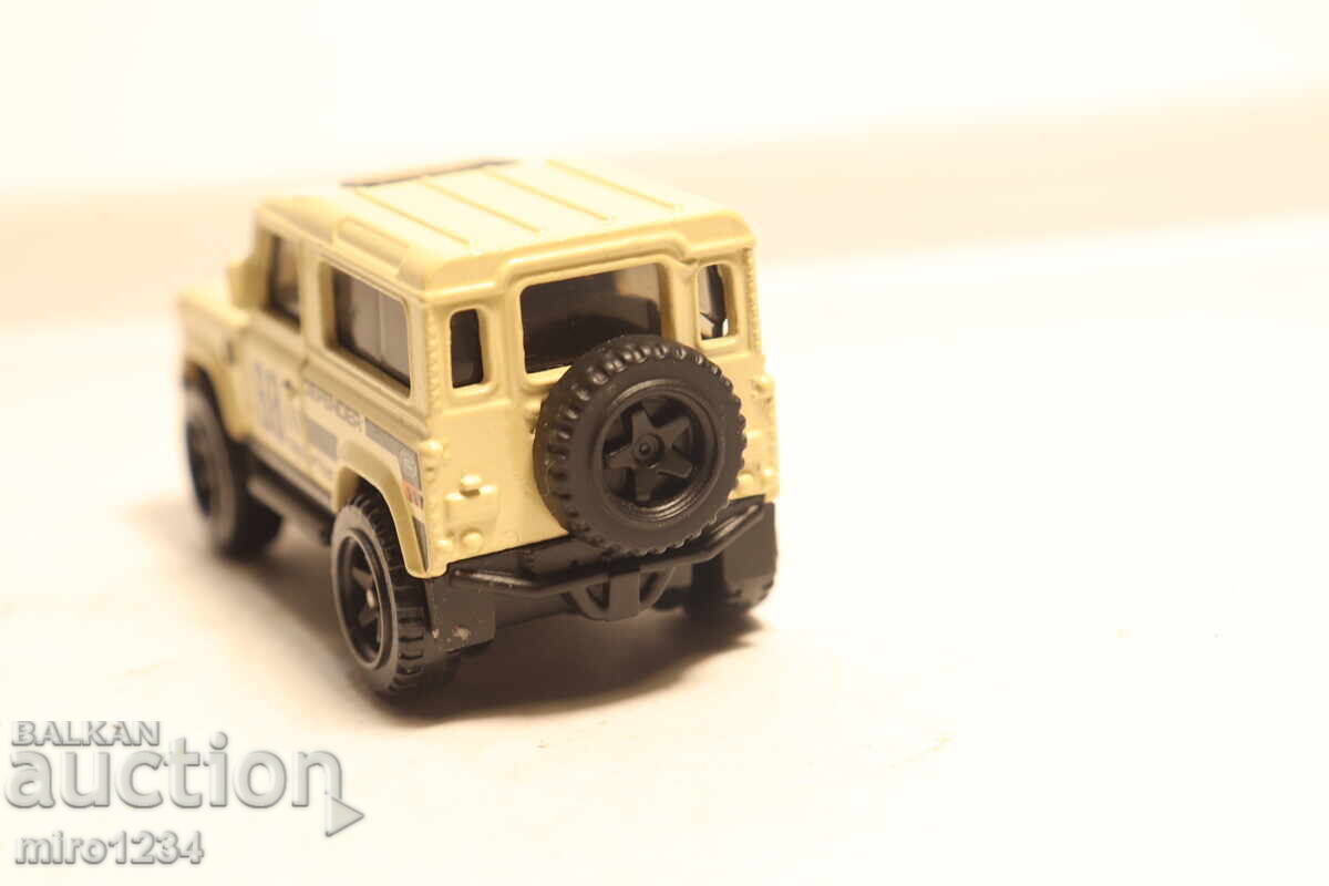 MAȘINUȚĂ MODEL HOT WHEELS LAND ROVER 1/64 - 5