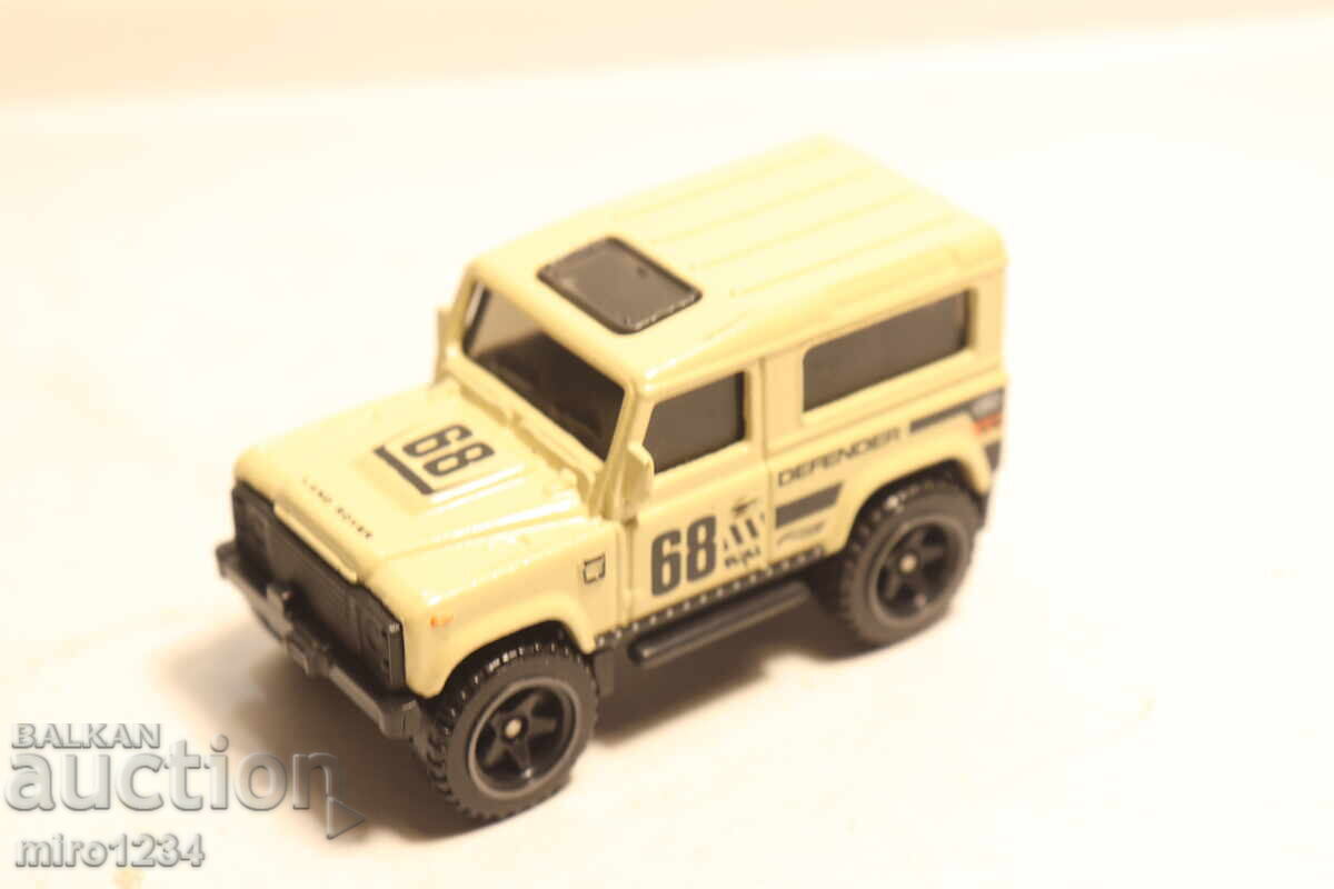 MAȘINUȚĂ MODEL HOT WHEELS LAND ROVER 1/64 - 6