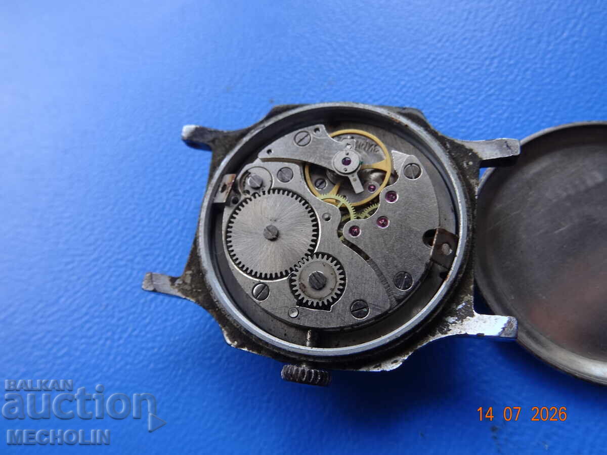 OLD RUSSIAN COLLECTIBLE WATCH POBEDA - 7