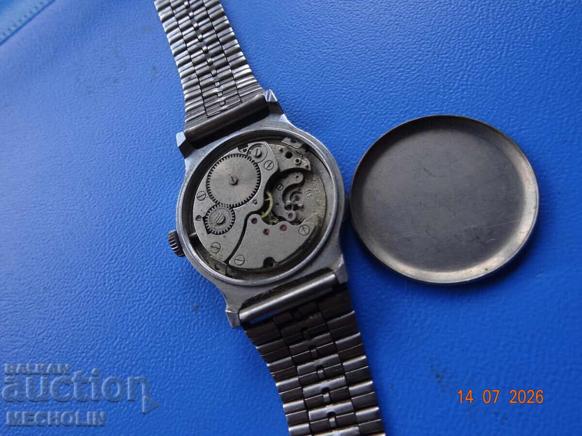 OLD RUSSIAN COLLECTIBLE WATCH POBEDA - 7