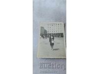 Photo Sofia Young woman at Sveta Nedelya Square