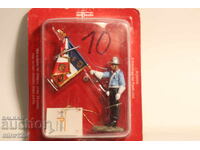 DEL PRADO FIREMAN FIREFIGHTER FIGURINE UNIFORM