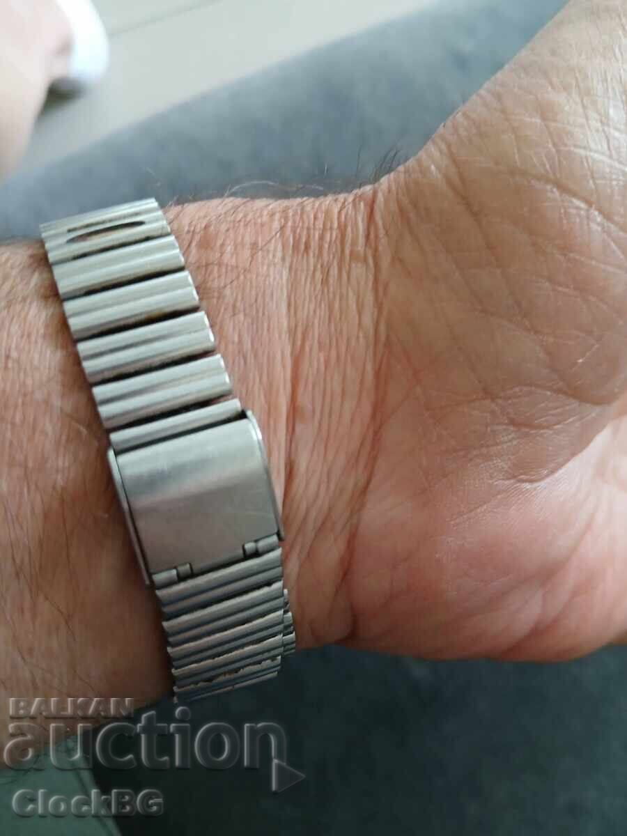 Auction  Vintage Seiko Quartz Watch