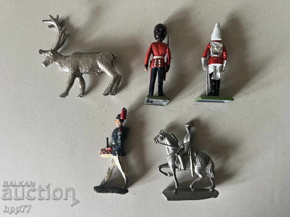 Lot of metal soldiers with price € 0.01 | 0.02 BGN