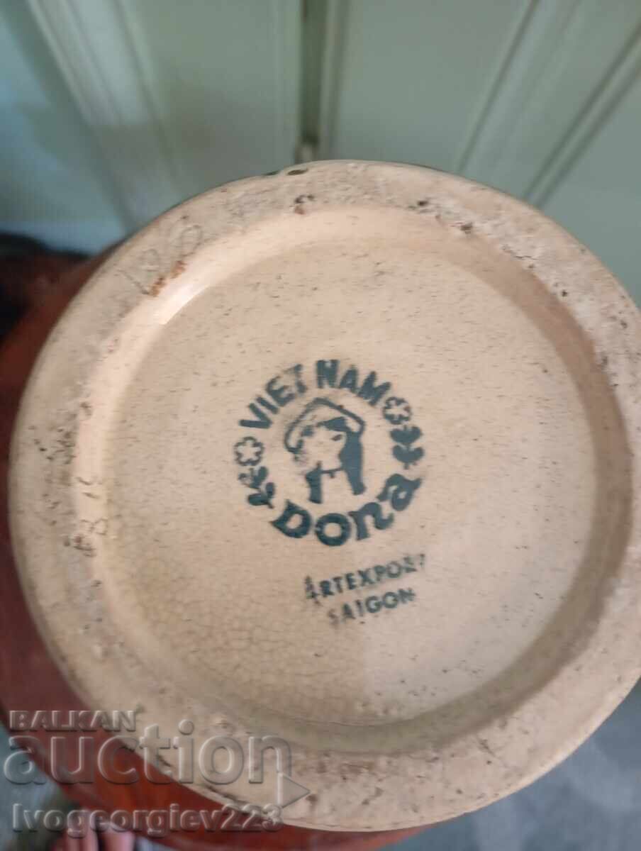 Auction  Vintage vase Dona Artexport Saigon