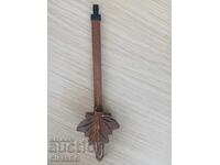 Pendulum cuckoo clock