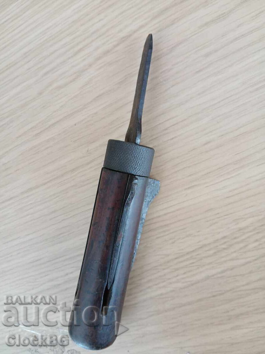 Livrarea Șurubelniță antică retractabilă