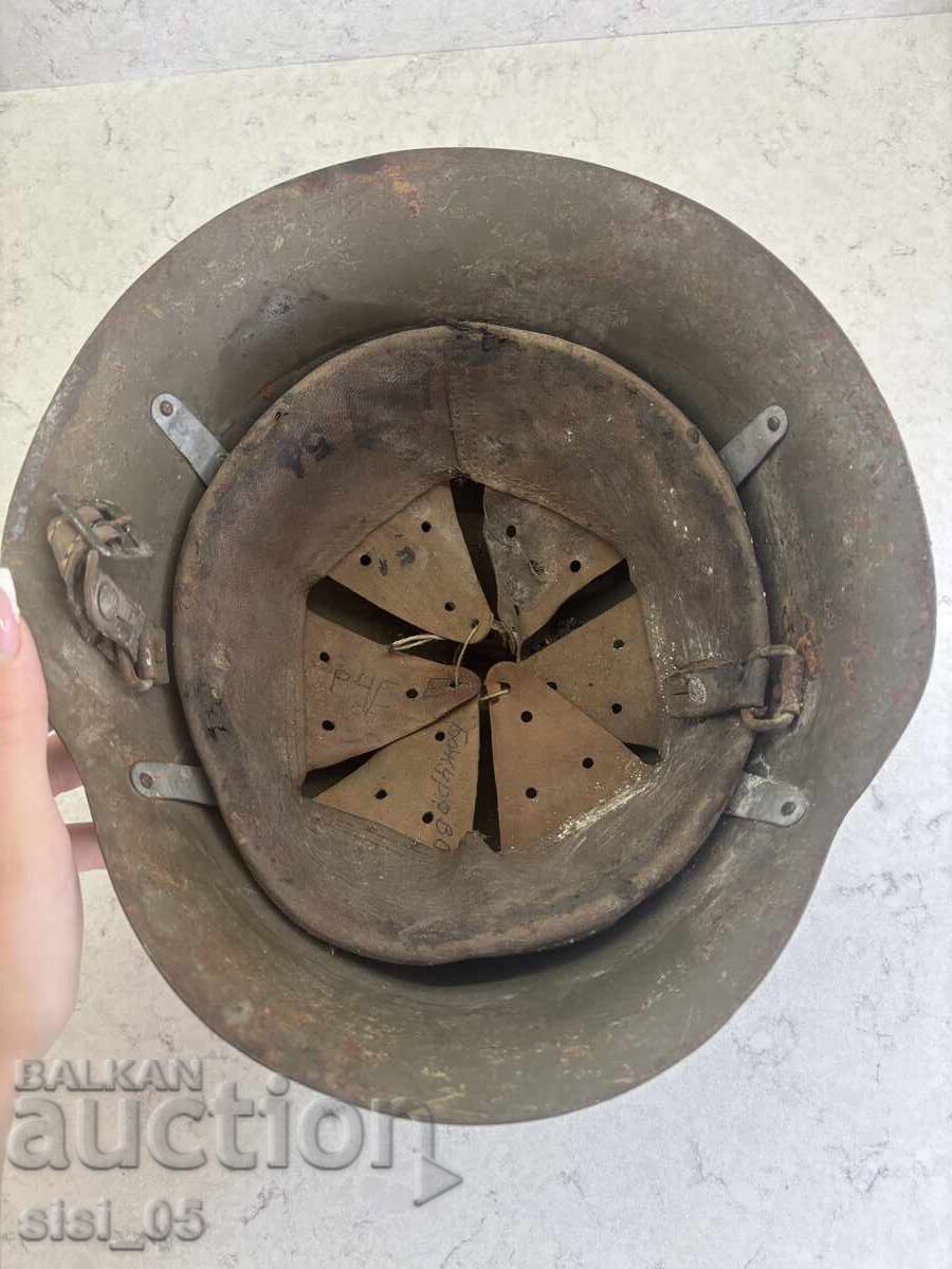 Βουλγαρικό στρατιωτικό κράνος με σήμα - 5