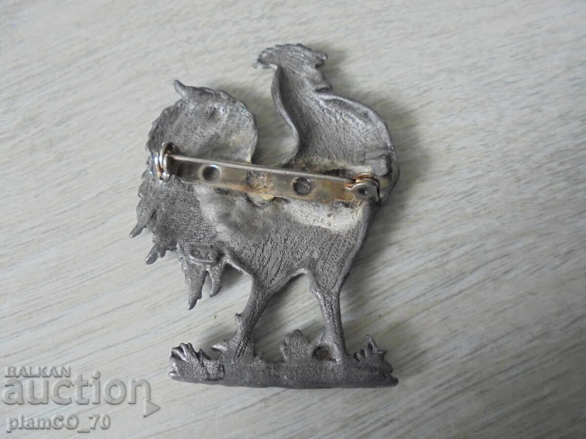 Nr. 8694 Broșă veche din metal „Cocoș” cu preț € 7.90 | 15.45 BGN
