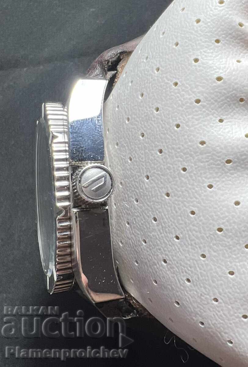 Delivery of DIESEL BRAND MEN'S WATCH