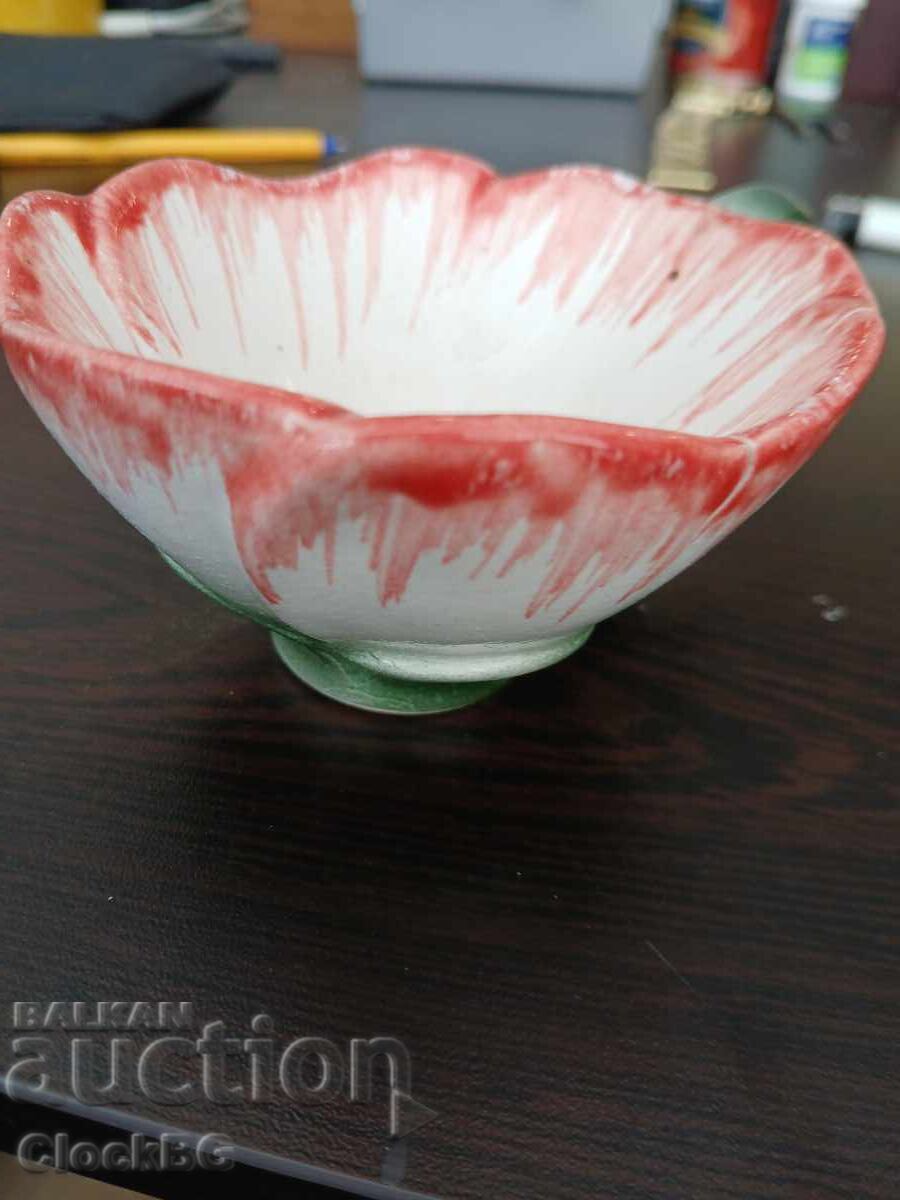 Licitație Cană cu design antic