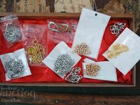 9 pieces of jewelry