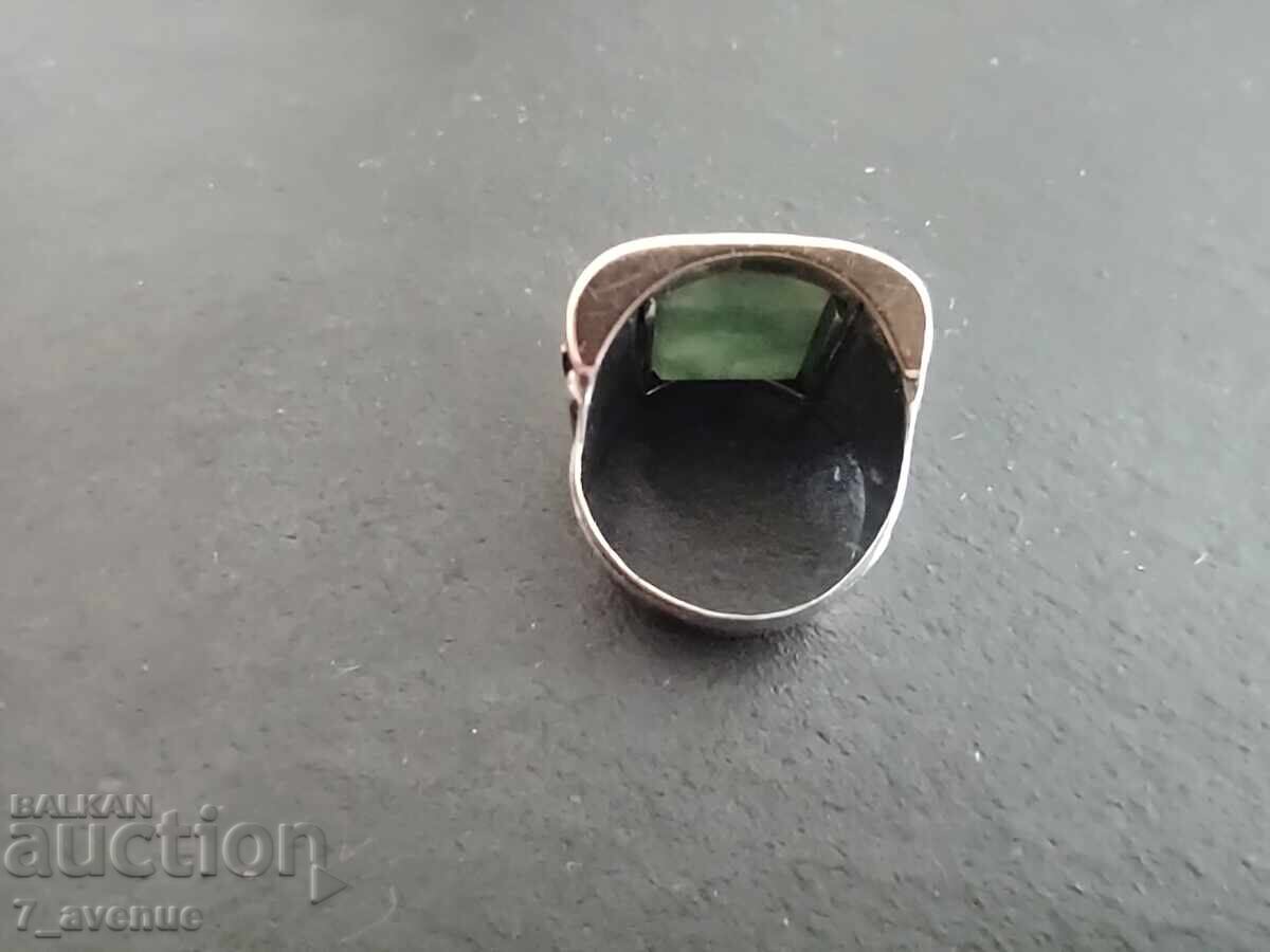 Delivery of Extraordinary silver and gold ring with natural Jade Delivery of Extraordinary silver and gold ring with natural Jade