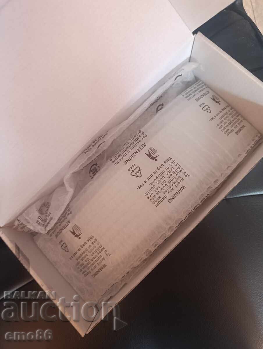 Φωτιστικό οροφής Led Ledvance με τιμή € 2.00 | 3.91 BGN Φωτιστικό οροφής Led Ledvance με τιμή € 2.00 | 3.91 BGN