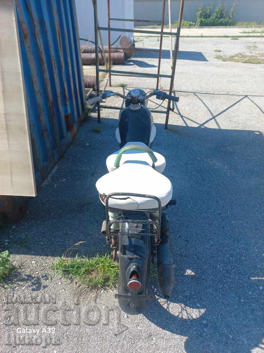 ΡΕΤΡΟ ΜΟΤΟΣΥΚΛΕΤΑ MZ με τιμή € 600.00 | 1173.50 BGN ΡΕΤΡΟ ΜΟΤΟΣΥΚΛΕΤΑ MZ με τιμή € 600.00 | 1173.50 BGN
