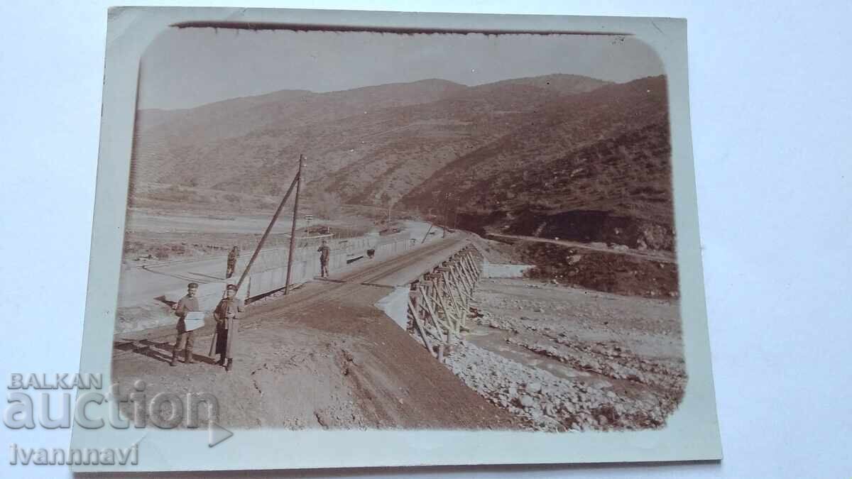 Guarded bridge
