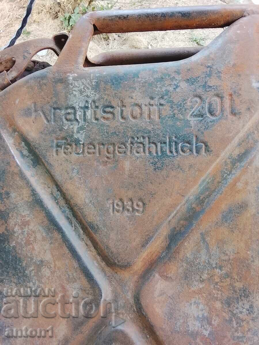German military jerrycan with price € 22.00 | 43.03 BGN German military jerrycan with price € 22.00 | 43.03 BGN